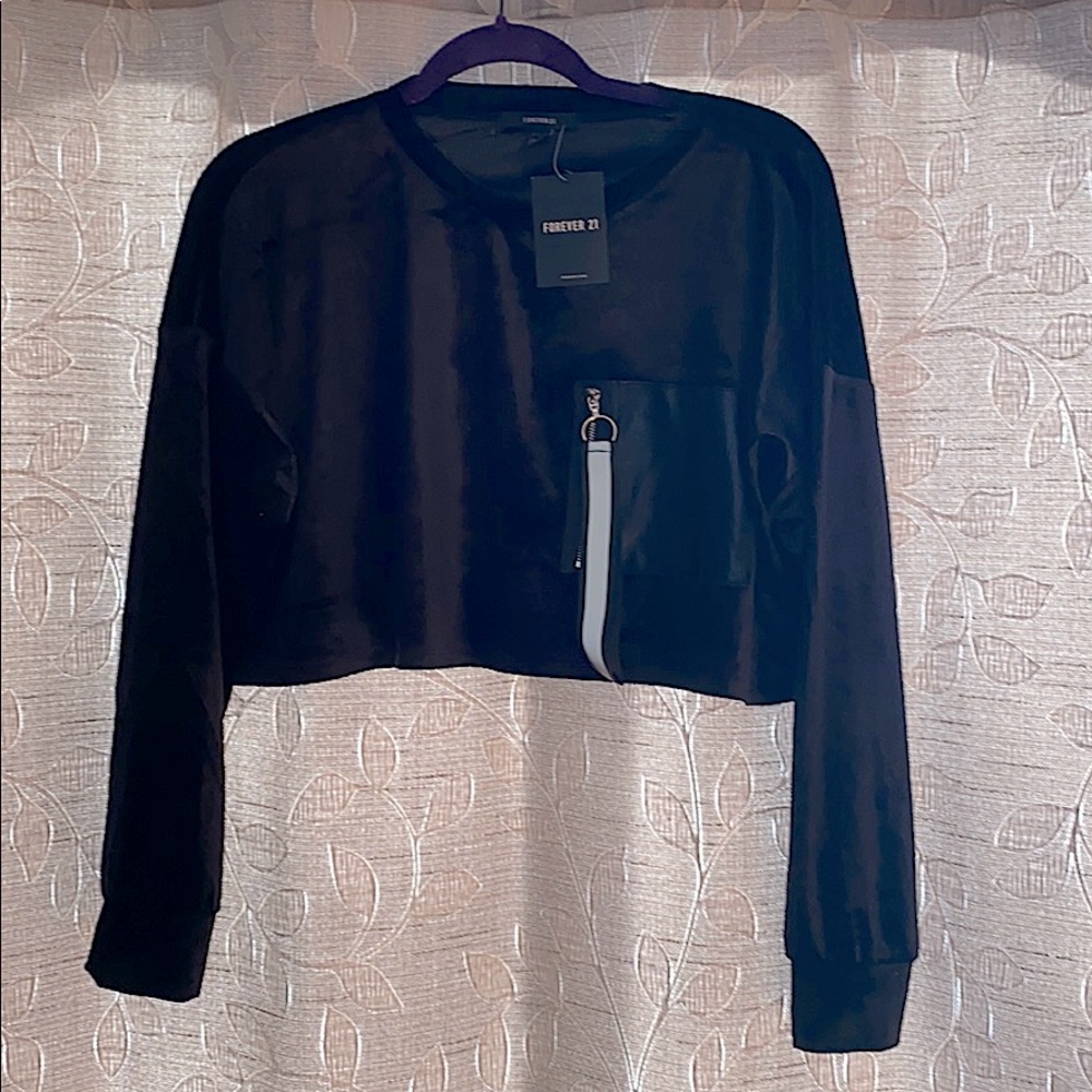 🌺 NWT Black Velvet Long Sleeve Crop Top - Picture 5 of 9